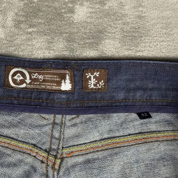 LRG Lifted Research Group Mens 42X32 Denim Blue Jeans Embroidered Cross